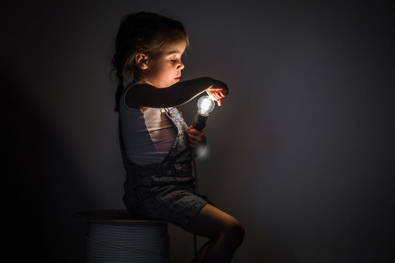 4 Situations Explains How Light-Up Helps You Better Live with Your Kids